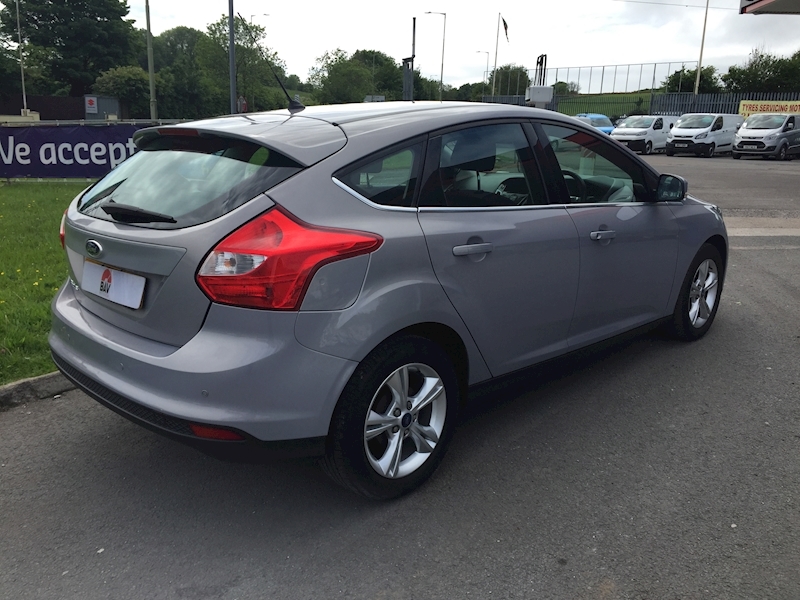 Ford 1.6 Zetec Hatchback 5dr Petrol Manual (136 g/km, 103 bhp)