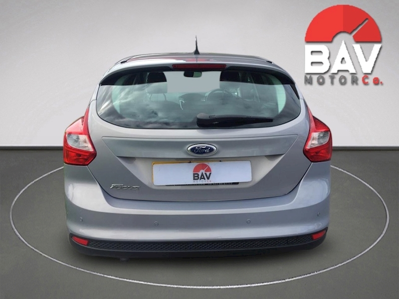 Ford 1.6 Zetec Hatchback 5dr Petrol Manual (136 g/km, 103 bhp)