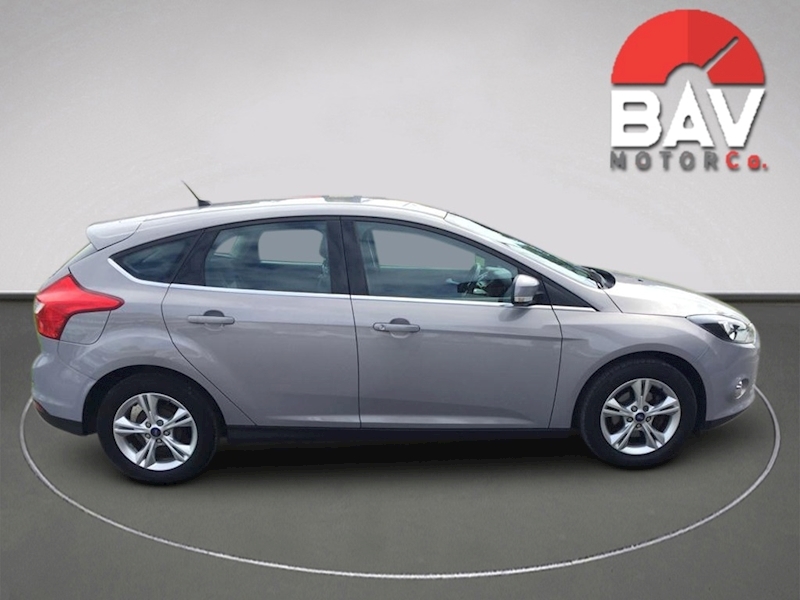 Ford 1.6 Zetec Hatchback 5dr Petrol Manual (136 g/km, 103 bhp)