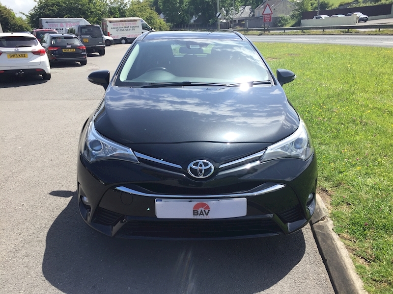 Toyota 2.0 D-4D Business Edition Touring Sports 5dr Diesel Euro 6 (s/s) (143 ps)