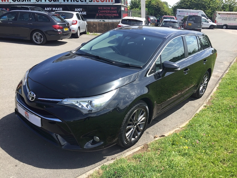 Toyota 2.0 D-4D Business Edition Touring Sports 5dr Diesel Euro 6 (s/s) (143 ps)