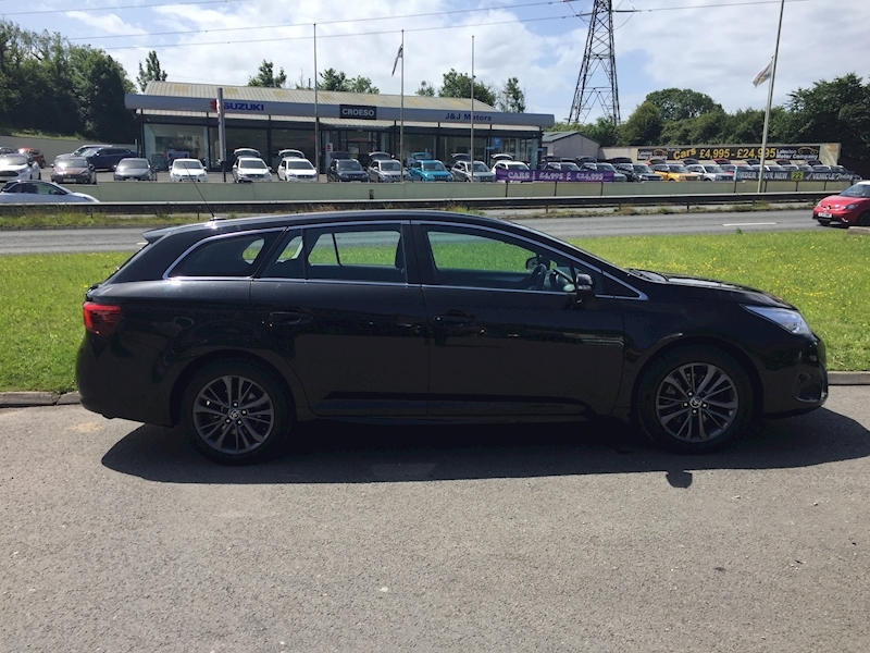 Toyota 2.0 D-4D Business Edition Touring Sports 5dr Diesel Euro 6 (s/s) (143 ps)