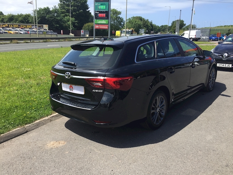 Toyota 2.0 D-4D Business Edition Touring Sports 5dr Diesel Euro 6 (s/s) (143 ps)