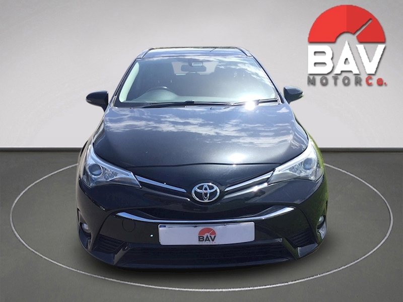 Toyota 2.0 D-4D Business Edition Touring Sports 5dr Diesel Euro 6 (s/s) (143 ps)
