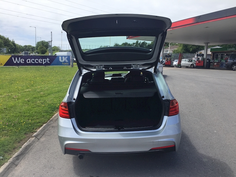 BMW 2.0 320d M Sport Touring 5dr Diesel Manual xDrive (s/s) (133 g/km, 184 bhp)