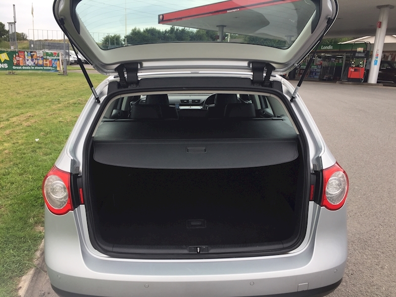 Volkswagen 2.0 TDI Highline Plus Estate 5dr Diesel DSG Euro 5 (170 ps)