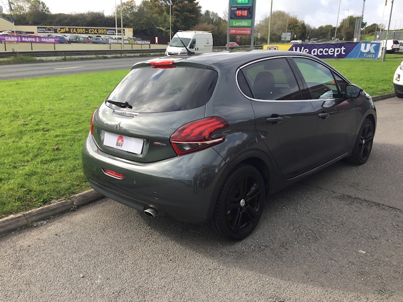 Peugeot 1.2 PureTech GT Line Hatchback 5dr Petrol Euro 6 (s/s) (110 ps)