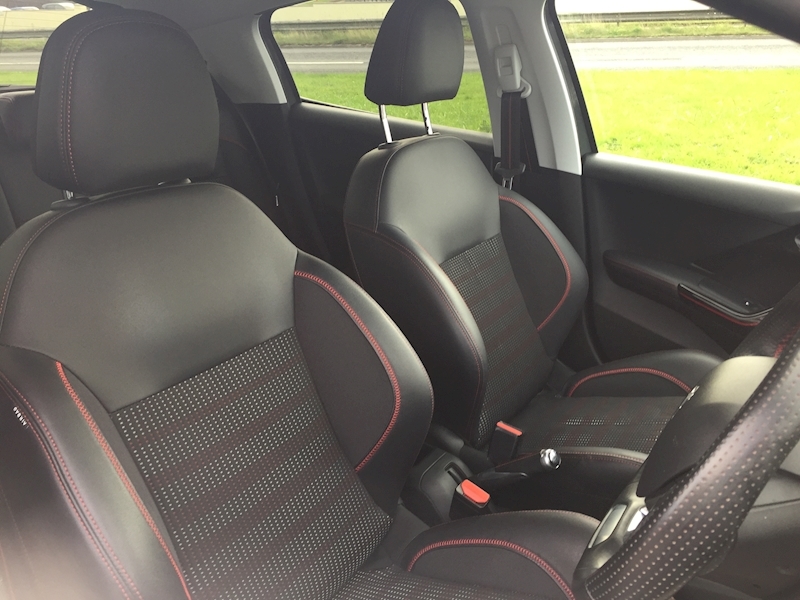 Peugeot 1.2 PureTech GT Line Hatchback 5dr Petrol Euro 6 (s/s) (110 ps)