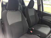 Toyota 1.33 Dual VVT-i Icon Hatchback 5dr Petrol Multidrive S Euro 5 Euro 5 (99 ps)
