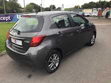 Toyota 1.33 Dual VVT-i Icon Hatchback 5dr Petrol Multidrive S Euro 5 Euro 5 (99 ps)