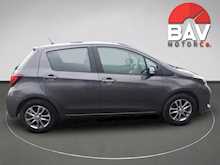 Toyota 1.33 Dual VVT-i Icon Hatchback 5dr Petrol Multidrive S Euro 5 Euro 5 (99 ps)