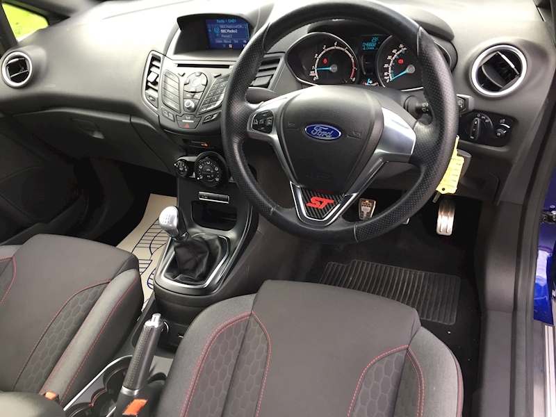 Ford 1.0T EcoBoost ST-Line Hatchback 3dr Petrol Manual Euro 6 (s/s) (100 ps)