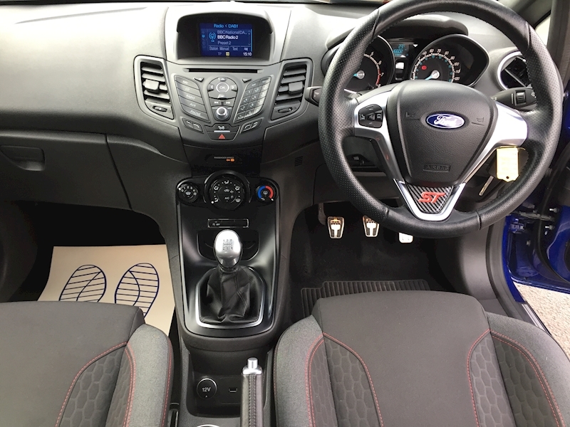 Ford 1.0T EcoBoost ST-Line Hatchback 3dr Petrol Manual Euro 6 (s/s) (100 ps)