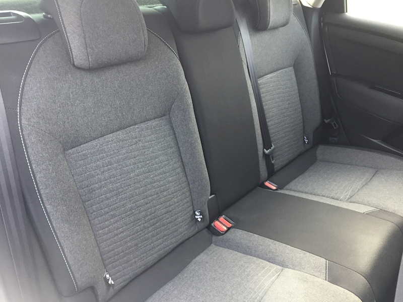 Citroen 1.2 PureTech Flair Hatchback 5dr Petrol Manual Euro 6 (s/s) (130 ps)