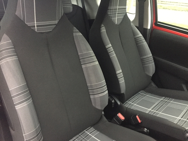 Peugeot 1.0 Active Hatchback 3dr Petrol Manual Euro 6 (68 ps)