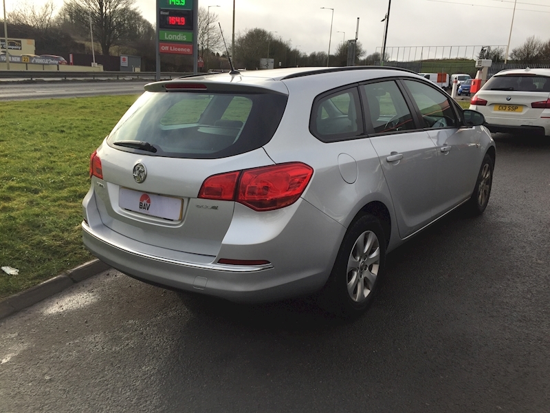 Vauxhall 1.6 CDTi ecoFLEX Design Sports Tourer 5dr Diesel Manual Euro 6 (s/s) (110 ps)