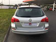 Vauxhall 1.6 CDTi ecoFLEX Design Sports Tourer 5dr Diesel Manual Euro 6 (s/s) (110 ps)