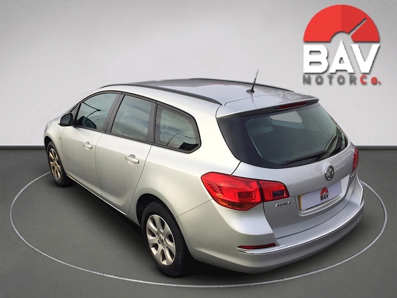 Vauxhall 1.6 CDTi ecoFLEX Design Sports Tourer 5dr Diesel Manual Euro 6 (s/s) (110 ps)