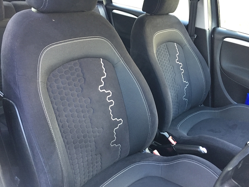 Fiat 1.2 Easy Hatchback 5dr Petrol Manual Euro 5 (69 bhp)