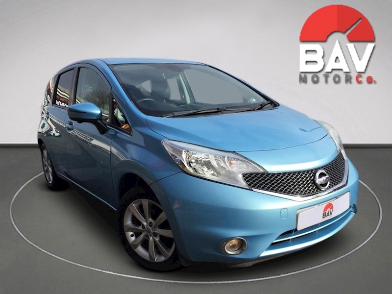 Nissan 1.2 DIG-S Tekna Hatchback 5dr Petrol CVT Euro 5 (s/s) (98 ps)