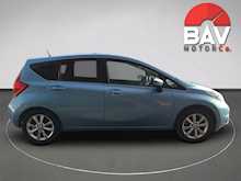 Nissan 1.2 DIG-S Tekna Hatchback 5dr Petrol CVT Euro 5 (s/s) (98 ps)