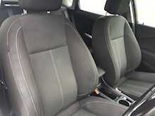 Vauxhall SRi Hatchback 1.6 Manual Petrol