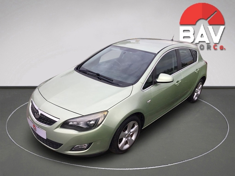 Vauxhall SRi Hatchback 1.6 Manual Petrol