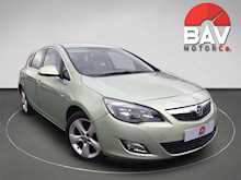 Vauxhall SRi Hatchback 1.6 Manual Petrol