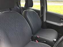 Toyota 1.33 Dual VVT-i TR Hatchback 5dr Petrol Manual Euro 4 (s/s) (101 ps)