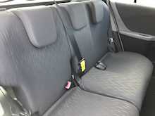 Toyota 1.33 Dual VVT-i TR Hatchback 5dr Petrol Manual Euro 4 (s/s) (101 ps)