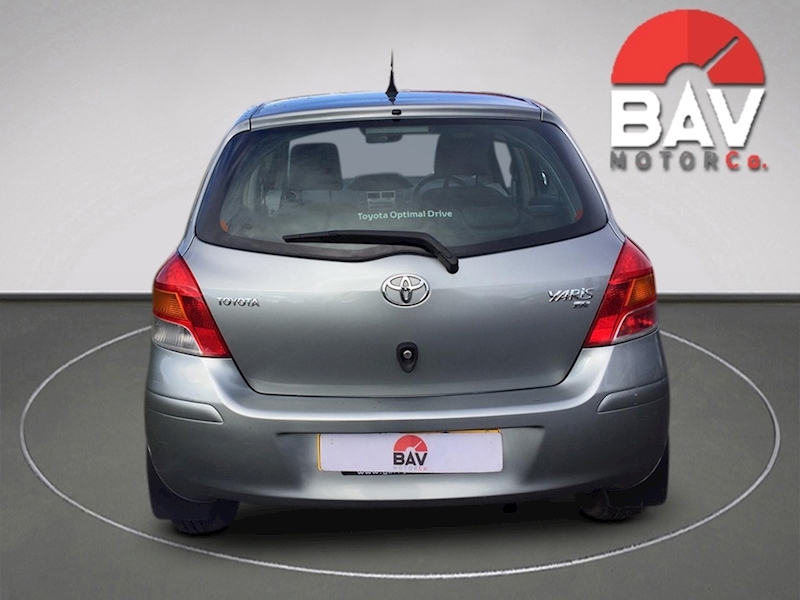 Toyota 1.33 Dual VVT-i TR Hatchback 5dr Petrol Manual Euro 4 (s/s) (101 ps)