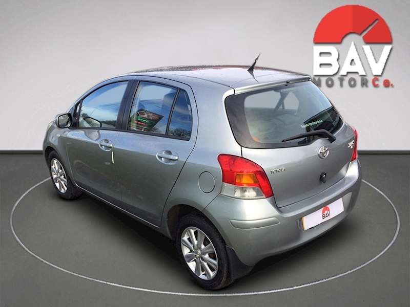 Toyota 1.33 Dual VVT-i TR Hatchback 5dr Petrol Manual Euro 4 (s/s) (101 ps)