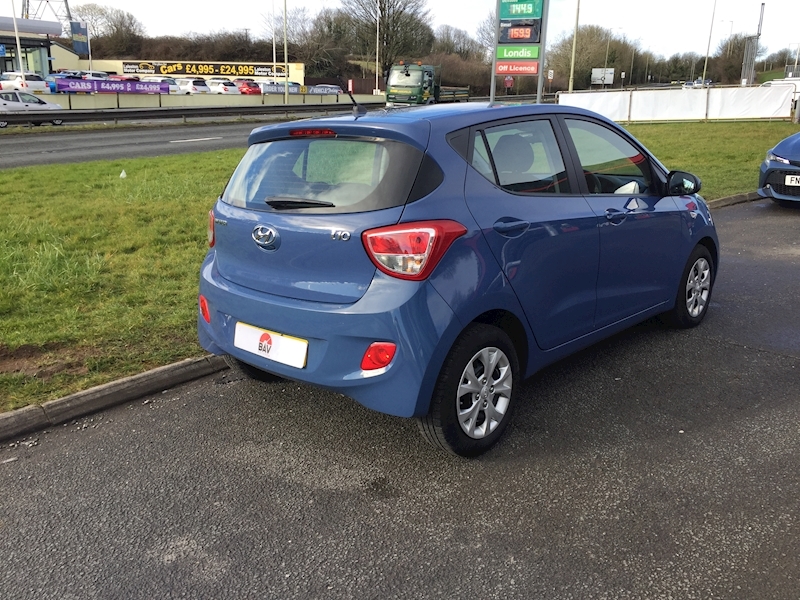 Hyundai 1.2 SE Hatchback 5dr Petrol Manual Euro 5 (87 ps)