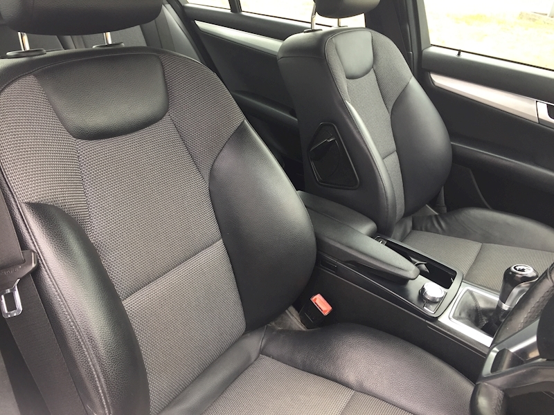 Mercedes-Benz 2.1 C250 CDI BlueEfficiency Sport Edition 125 Saloon 4dr Diesel Manual Euro 5 (s/s) (204 ps)