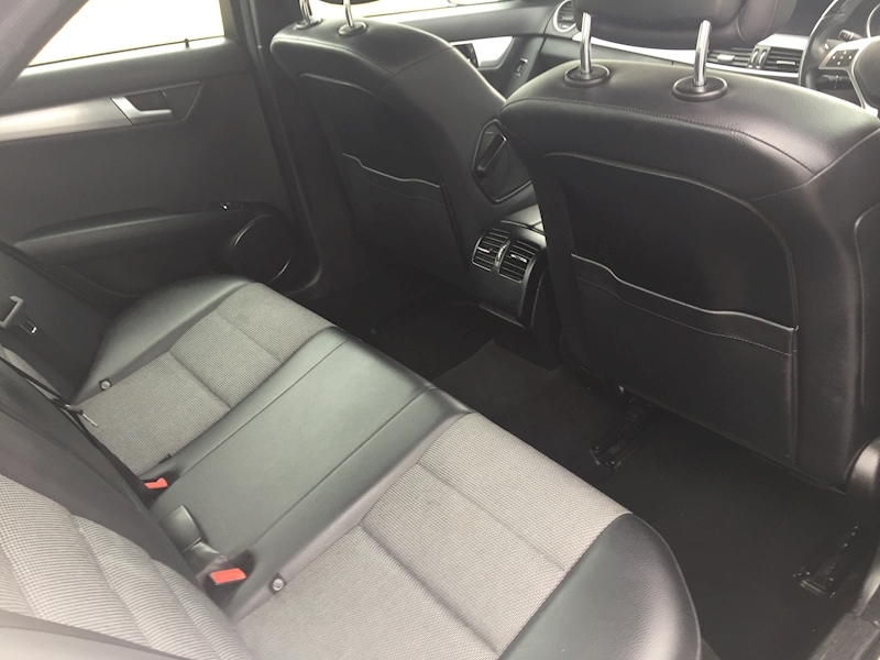 Mercedes-Benz 2.1 C250 CDI BlueEfficiency Sport Edition 125 Saloon 4dr Diesel Manual Euro 5 (s/s) (204 ps)