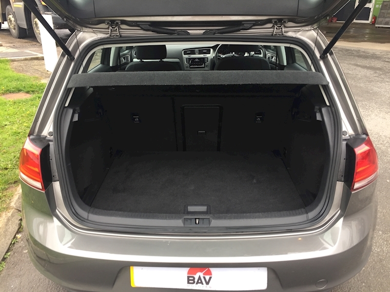 Volkswagen 1.6 TDI BlueMotion Tech SE Hatchback 5dr Diesel DSG Euro 5 (s/s) (105 ps)