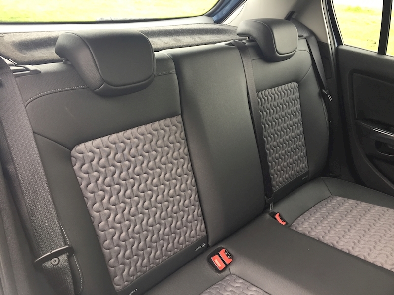 Vauxhall 1.4 16V SE Hatchback 5dr Petrol Auto Euro 5 (100 ps)