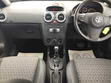 Vauxhall 1.4 16V SE Hatchback 5dr Petrol Auto Euro 5 (100 ps)