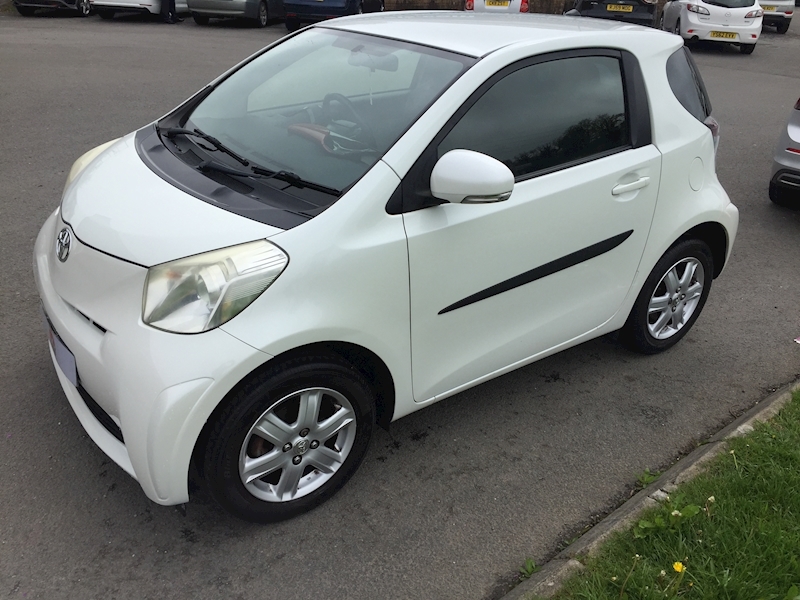 Toyota 1.0 VVT-i Hatchback 3dr Petrol Manual Euro 5 (68 ps)