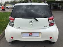 Toyota 1.0 VVT-i Hatchback 3dr Petrol Manual Euro 5 (68 ps)