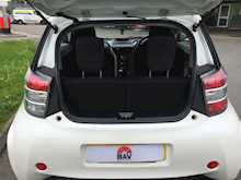 Toyota 1.0 VVT-i Hatchback 3dr Petrol Manual Euro 5 (68 ps)