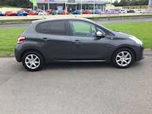Peugeot 1.2 VTi PureTech Style Hatchback 5dr Petrol Manual Euro 6 (82 ps)