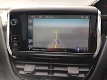 Peugeot 1.2 VTi PureTech Style Hatchback 5dr Petrol Manual Euro 6 (82 ps)