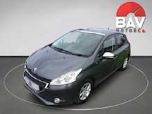 Peugeot 1.2 VTi PureTech Style Hatchback 5dr Petrol Manual Euro 6 (82 ps)