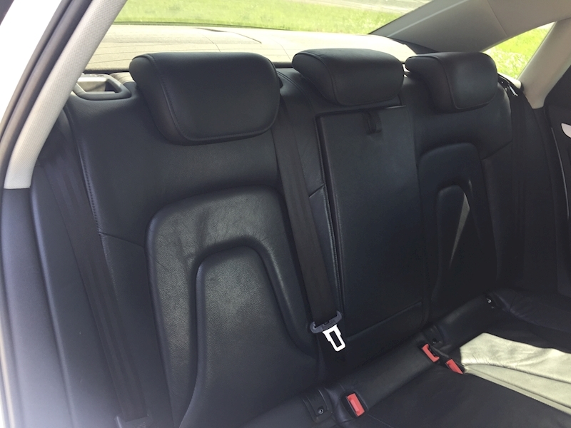 Audi 2.0 TDIe Technik Saloon 4dr Diesel Manual Euro 5 (s/s) (136 ps)