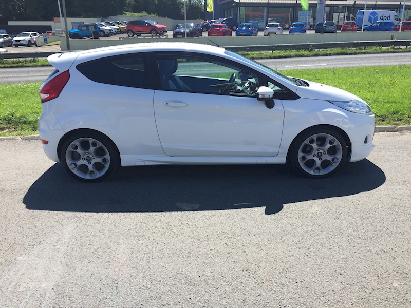 Ford 1.6 S1600 Hatchback 3dr Petrol Manual (139 g/km, 133 bhp)