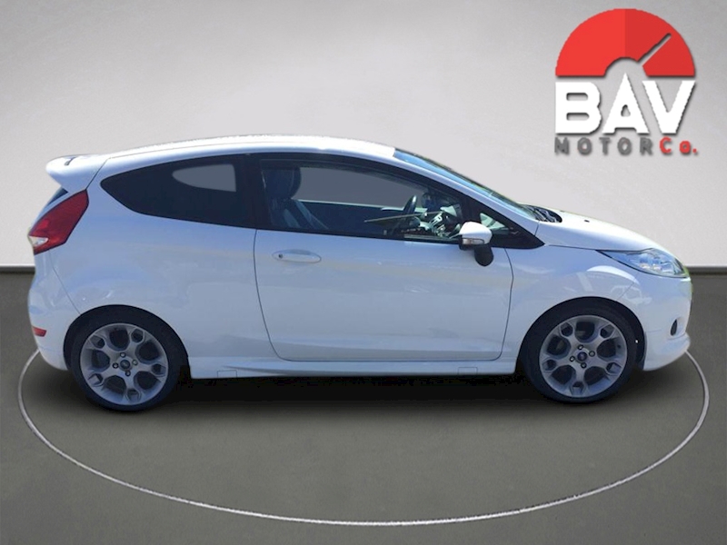 Ford 1.6 S1600 Hatchback 3dr Petrol Manual (139 g/km, 133 bhp)