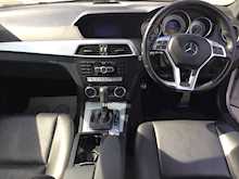 Mercedes-Benz 2.1 C220 CDI BlueEfficiency Sport Saloon 4dr Diesel G-Tronic+ Euro 5 (s/s) (170 ps)