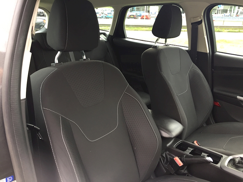 Ford 1.6 TDCi Zetec Estate 5dr Diesel Manual Euro 5 (s/s) (115 ps)