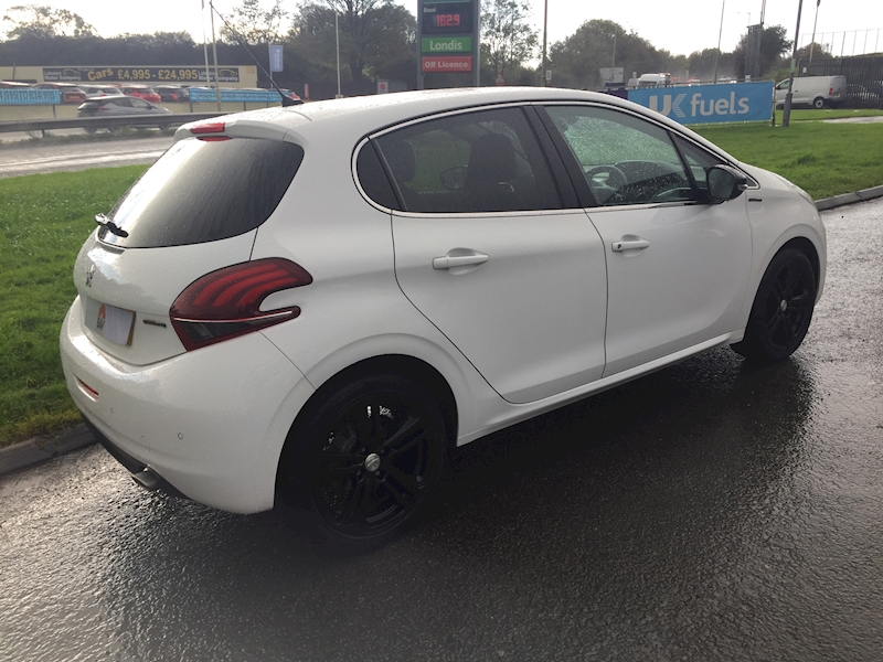 Peugeot 1.6 BlueHDi GT Line Hatchback 5dr Diesel Manual Euro 6 (s/s) (120 ps)